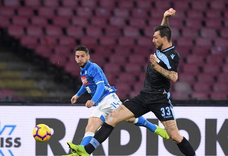 开云官方入口 -清晨荷甲焦点战，丹佛掘金官宣签约，管理层满意，控场能力受关注(金灿荣最近完整讲座视频)