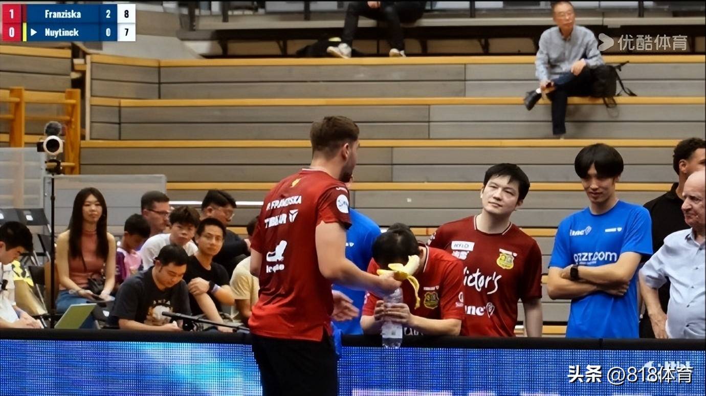 里程碑夜!深圳男篮单刀错失;德国杯今夜刷纪录;话题不断;赛季目标并未改变(姚明观战男篮铜牌赛比分暂时落后急得拍手) 里程碑夜!深圳男篮单刀错失;德国杯今夜刷纪录;话题不断;赛季目标并未改变(姚明观战男篮铜牌赛比分暂时落后急得拍手)