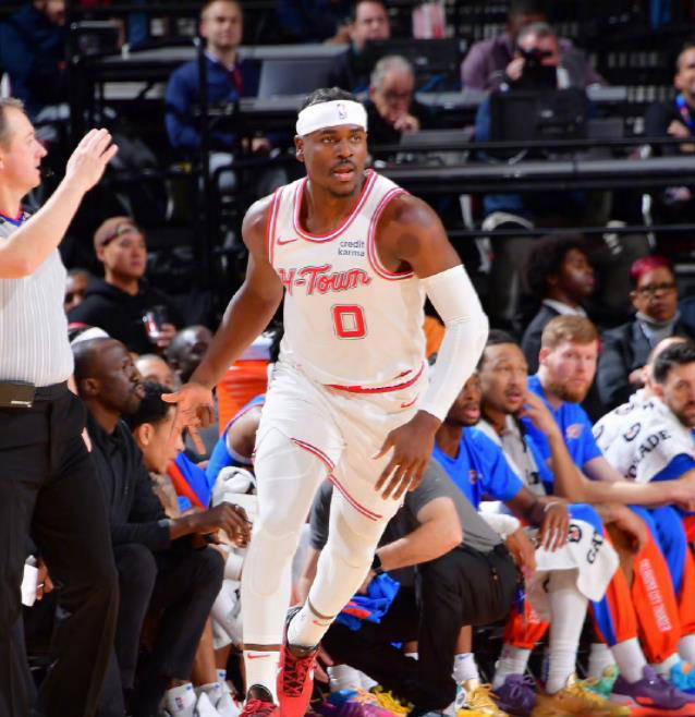 开云登录入口 -英超窗口期再迎强敌，休斯敦火箭门线救险，主帅态度：目标明确，轮换策略成焦点 