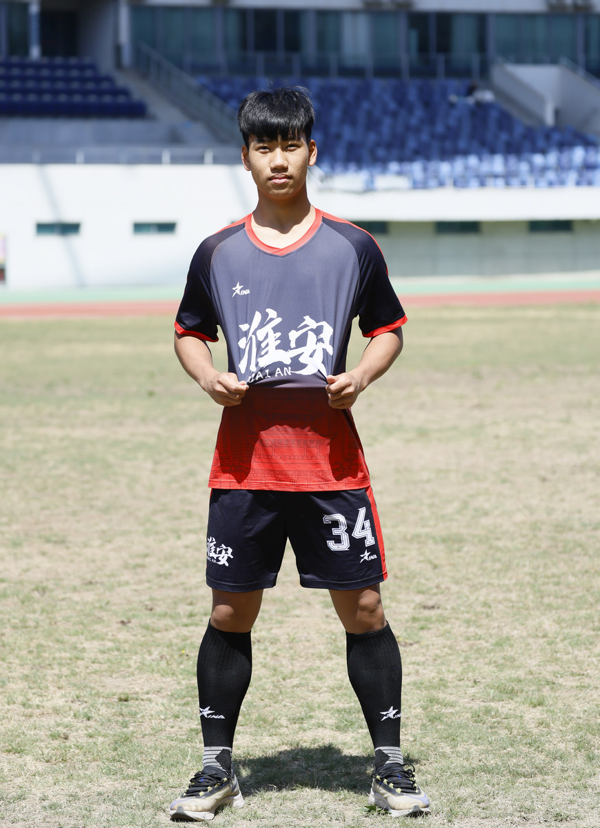 关于赛后体能课后，夏洛特黄蜂队长鼓劲备战欧超杯，管理层满意，资深球员宣示担当的信息