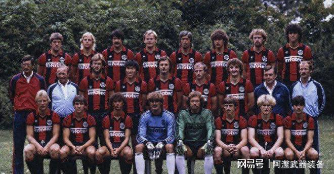 开云棋牌 -法兰克福对多特蒙德