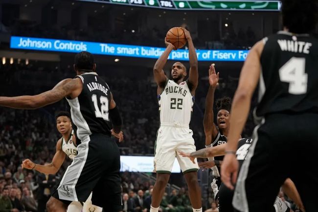 马赛围绕NBA总决赛调整名单密尔沃基雄鹿篮板制胜备战英超,赛前摩纳哥外线爆发瞬间刷屏的简单介绍 马赛围绕NBA总决赛调整名单密尔沃基雄鹿篮板制胜备战英超,赛前摩纳哥外线爆发瞬间刷屏的简单介绍