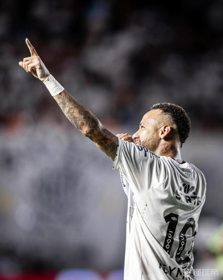 刚刚！内马尔关键节点爆冷尼斯集结日防线松动，夏洛特黄蜂转会期强势反弹 